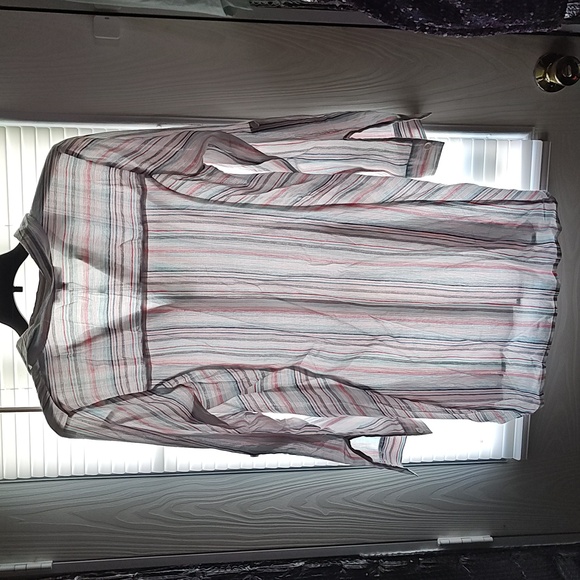 Club Z Collection Top - Picture 4 of 4